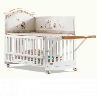 Factory direct selling high quality pine wooden baby crib with bedding set picture